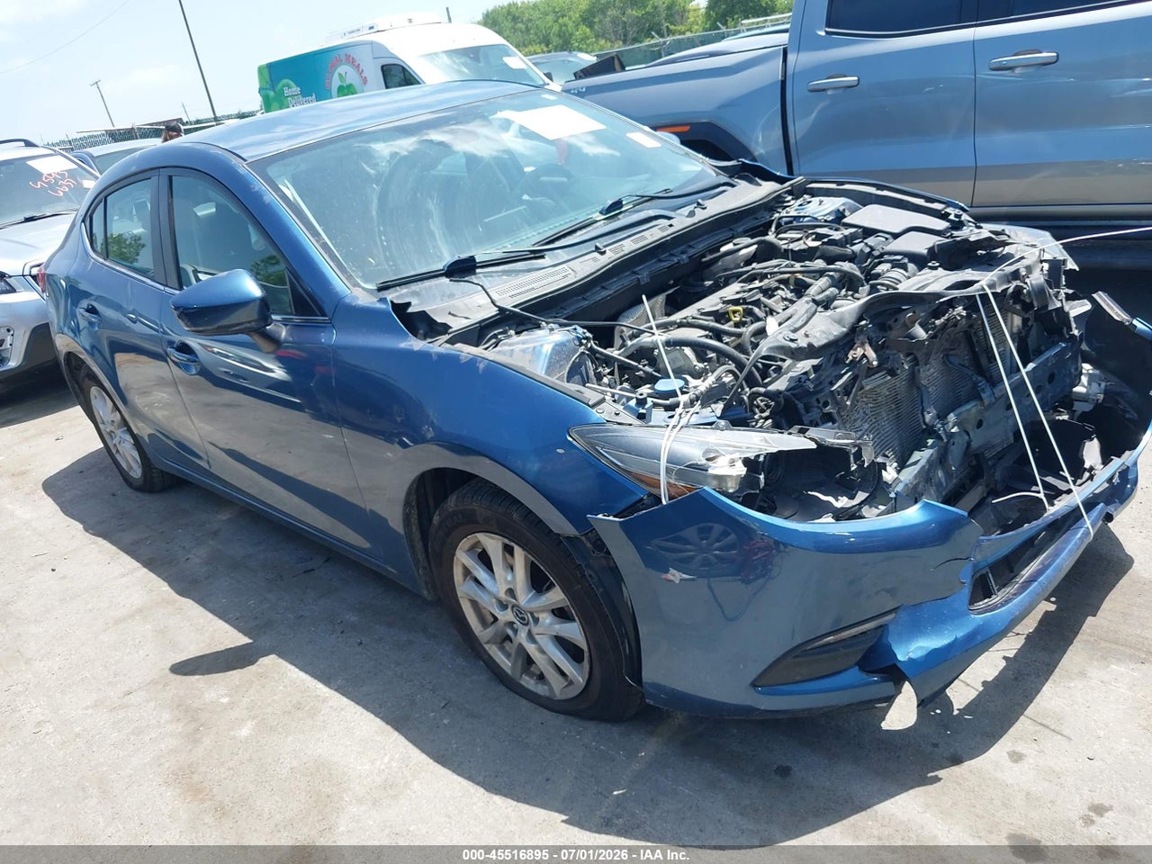 3MZBN1U71JM****** · 2018 MAZDA MAZDA3 SPORT
