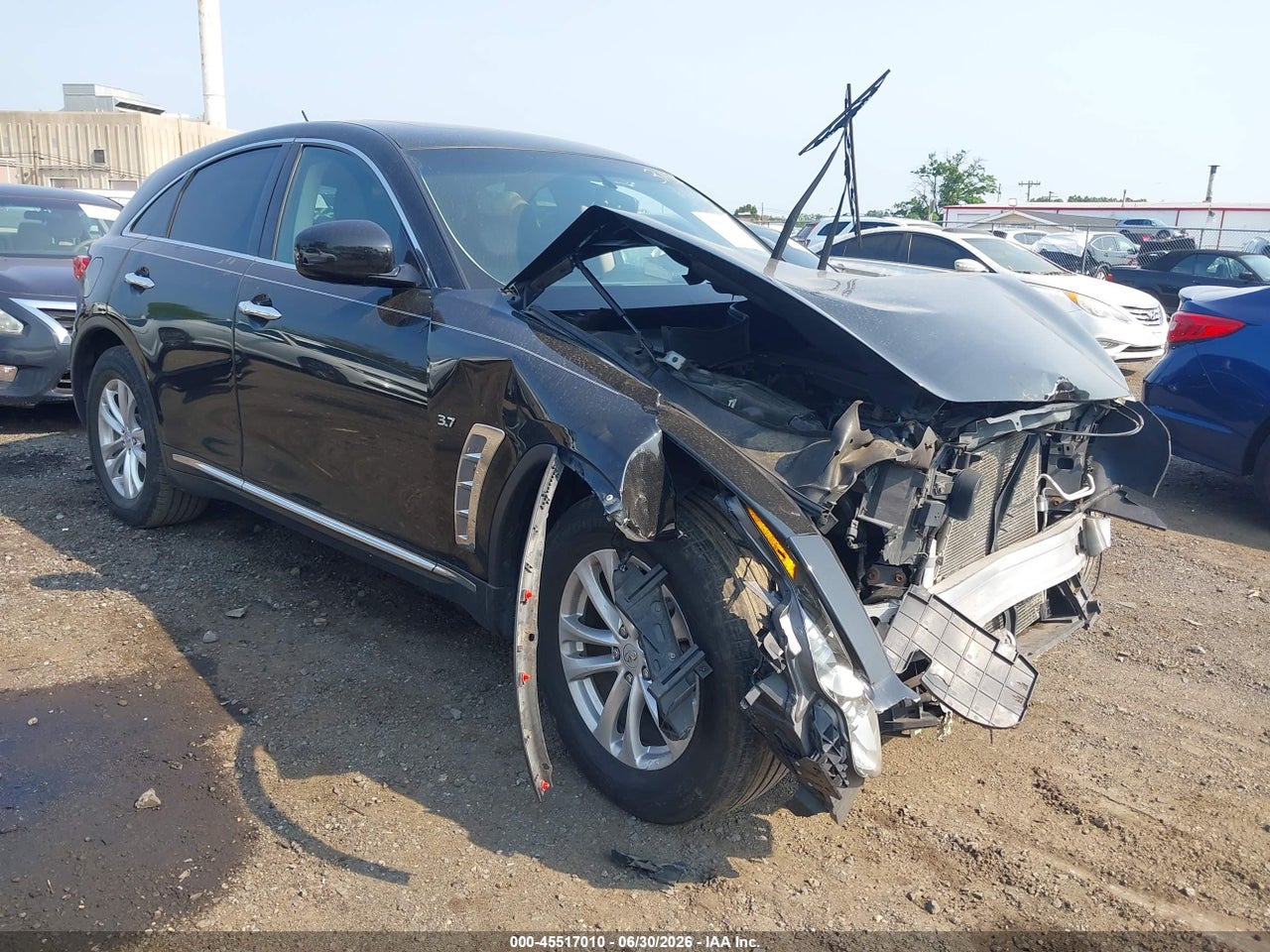 JN8CS1MWXHM****** · 2017 INFINITI QX70