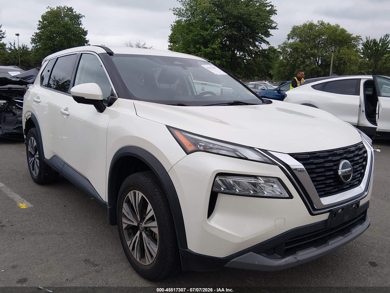 JN8AT3BB4MW****** · 2021 NISSAN ROGUE SV INTELLIGENT AWD