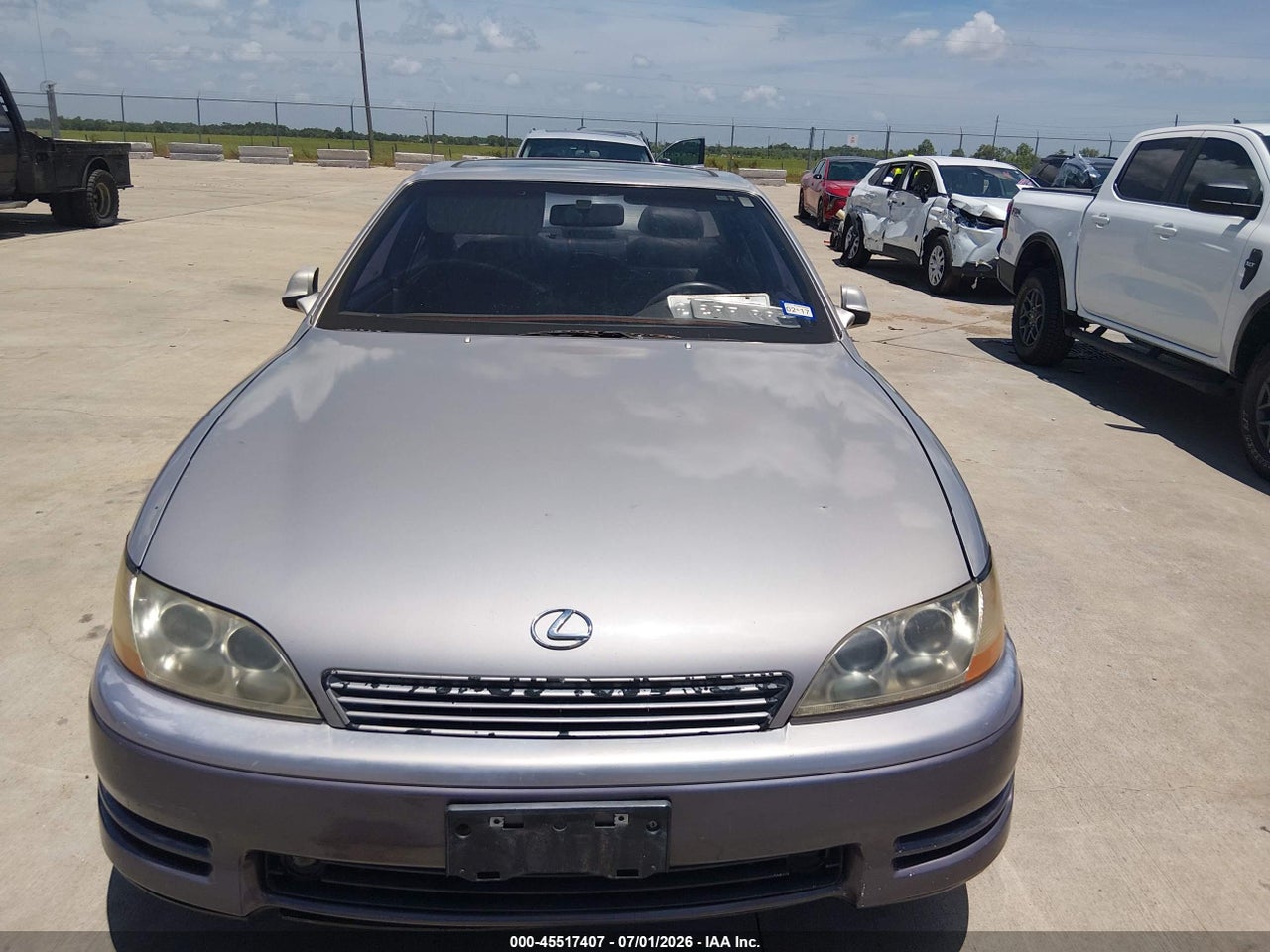 1993 LEXUS ES 300 · 6/10
