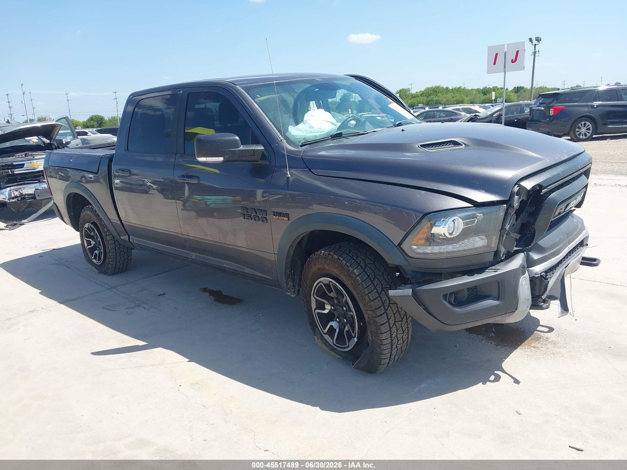 1C6RR7YT2HS****** · 2017 RAM 1500 REBEL  4X4 5'7 BOX