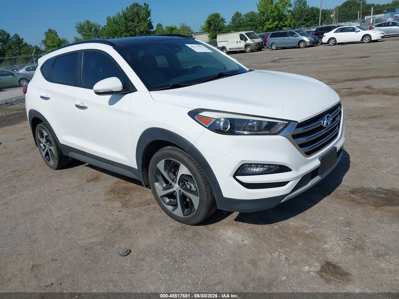 KM8J33A28HU****** · 2017 HYUNDAI TUCSON LIMITED