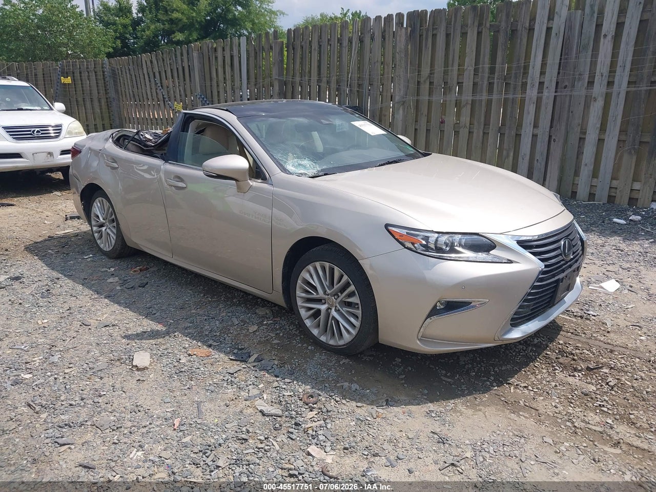 JTHBK1GG9G2****** · 2016 LEXUS ES 350