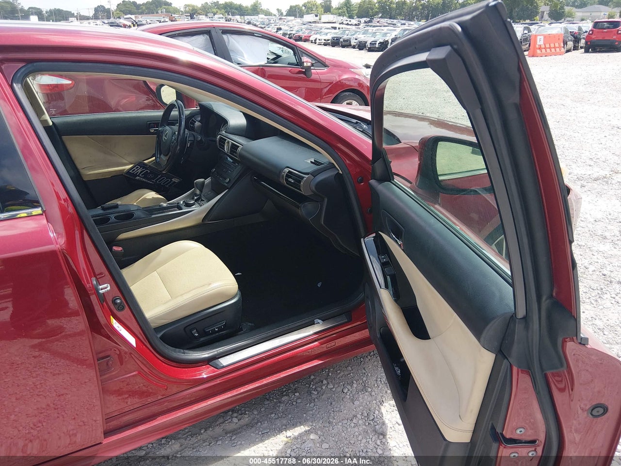 2015 LEXUS IS 250   · 5/10