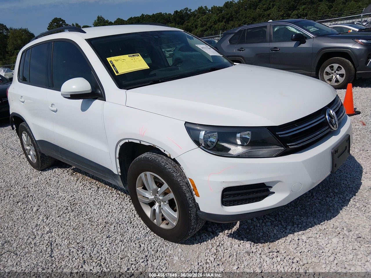 WVGBV7AX4HK****** · 2017 VOLKSWAGEN TIGUAN 2.0T/2.0T S