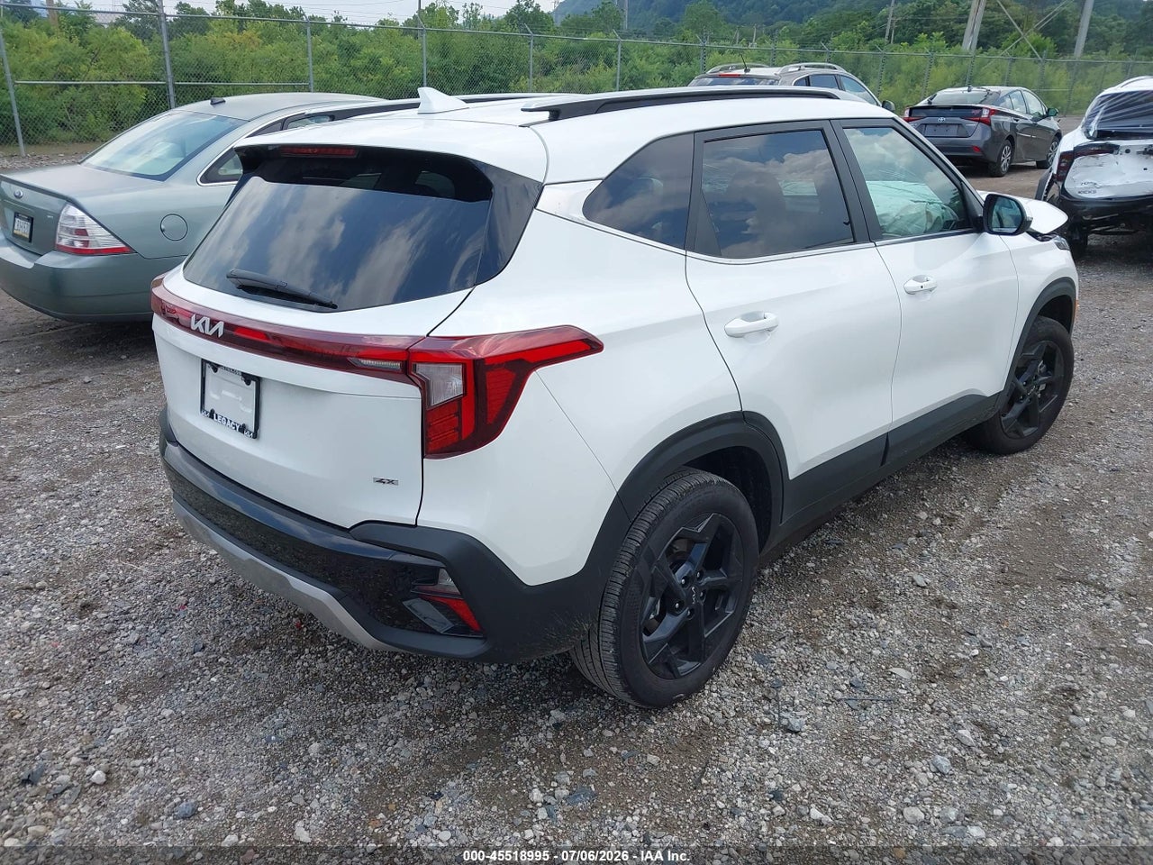 2026 KIA SELTOS EX · 4/11