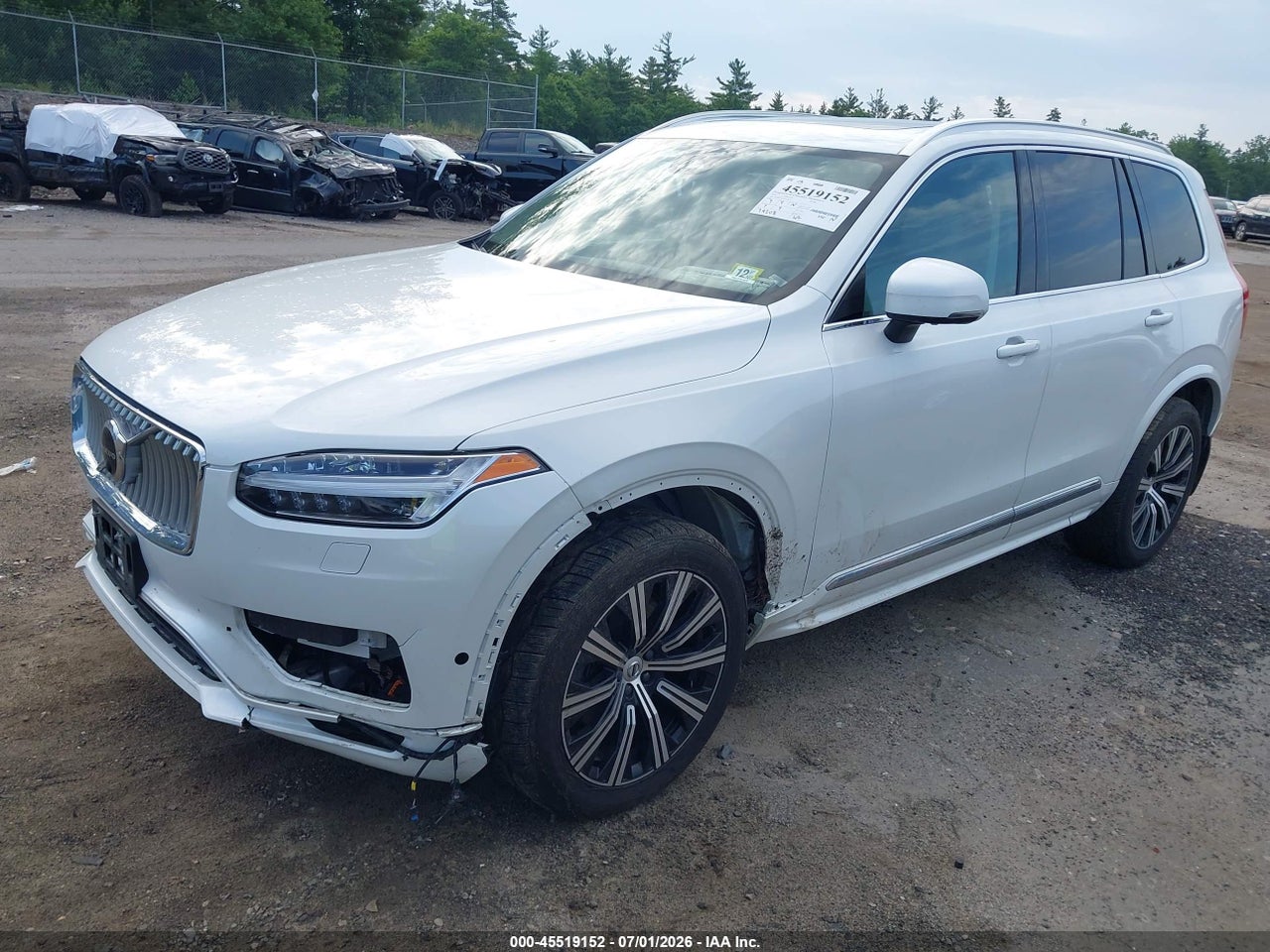 2023 VOLVO XC90 B6 PLUS 7-SEATER · 2/11