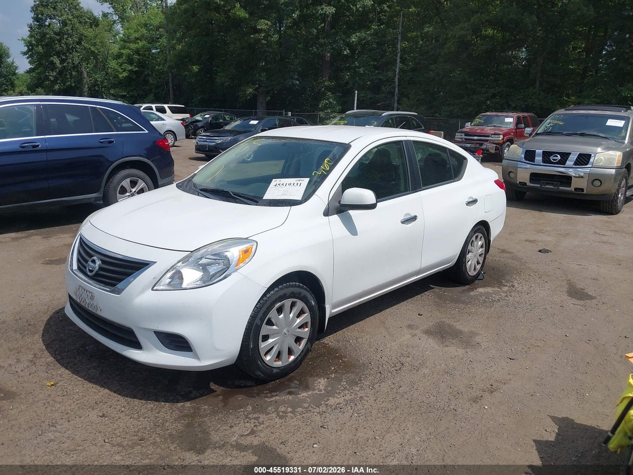 2012 NISSAN VERSA 1.6 SV · 2/11