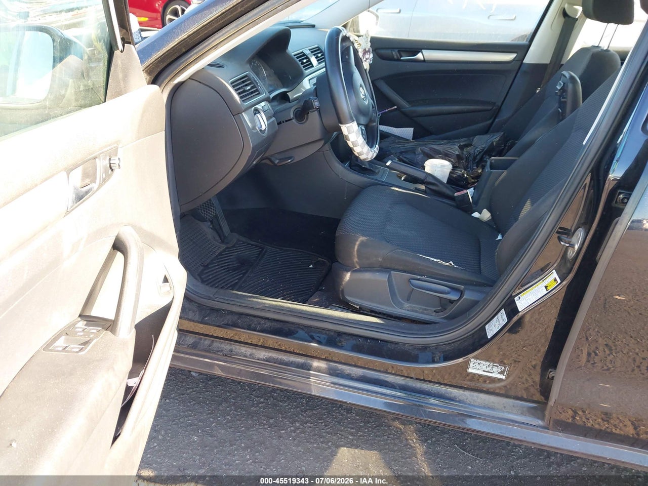 2012 VOLKSWAGEN PASSAT 2.5L S · 5/11