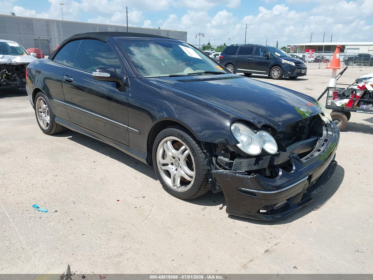 WDBTK75G04T****** · 2004 MERCEDES-BENZ CLK 500
