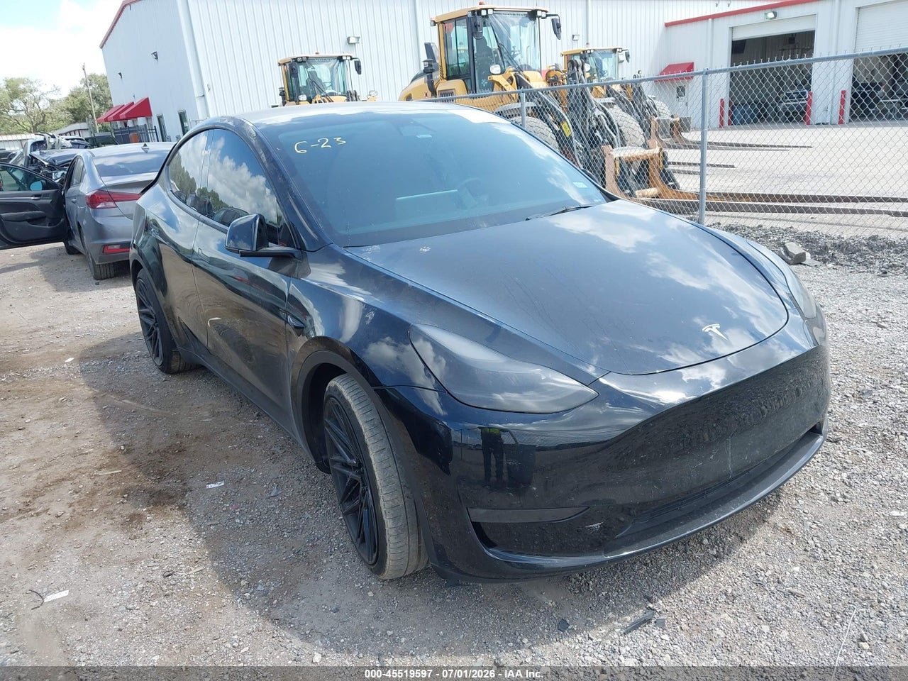 7SAYGDEF0PF****** · 2023 TESLA MODEL Y PERFORMANCE DUAL MOTOR ALL-WHEEL DRIVE