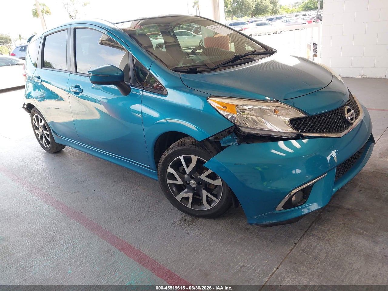 3N1CE2CP9FL****** · 2015 NISSAN VERSA NOTE SR