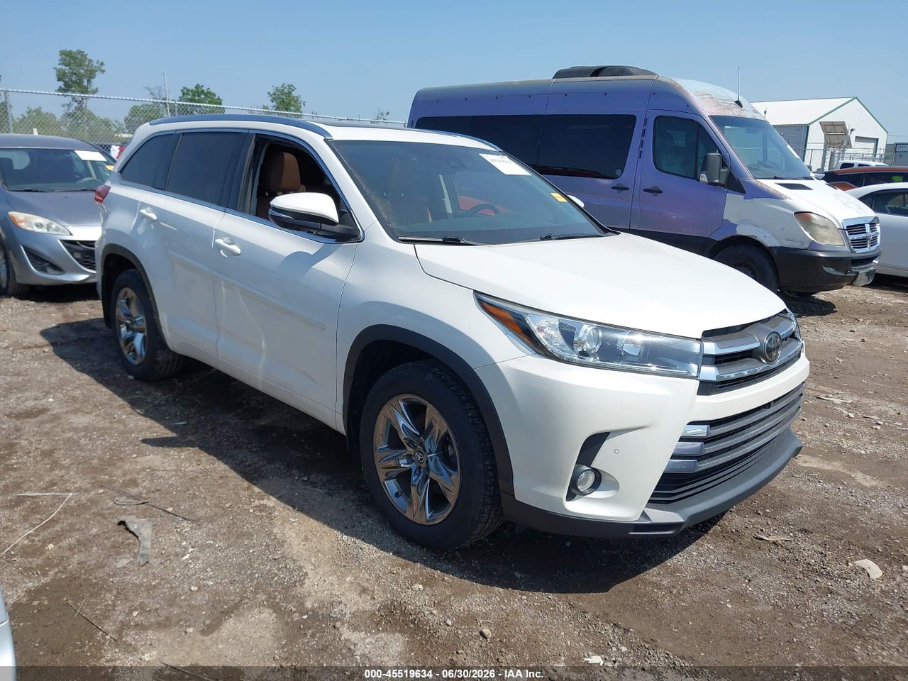 5TDDZRFH1HS****** · 2017 TOYOTA HIGHLANDER LIMITED PLATINUM