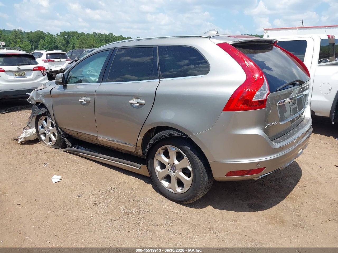 2016 VOLVO XC60 T5 PREMIER · 3/11