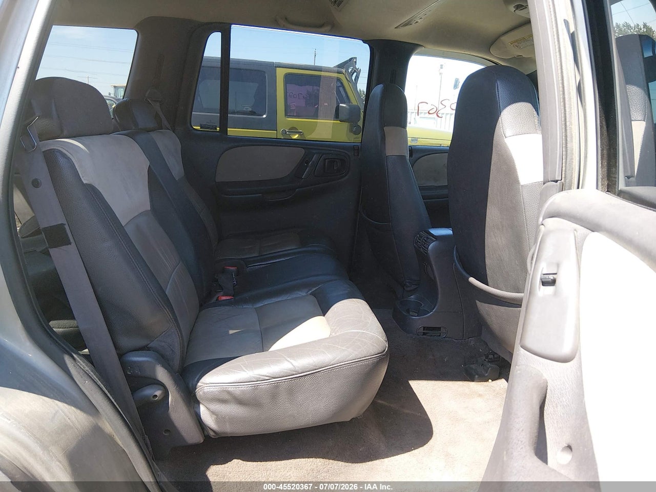 1B4HS28Z4YF****** · 2000 DODGE DURANGO   · 8/11