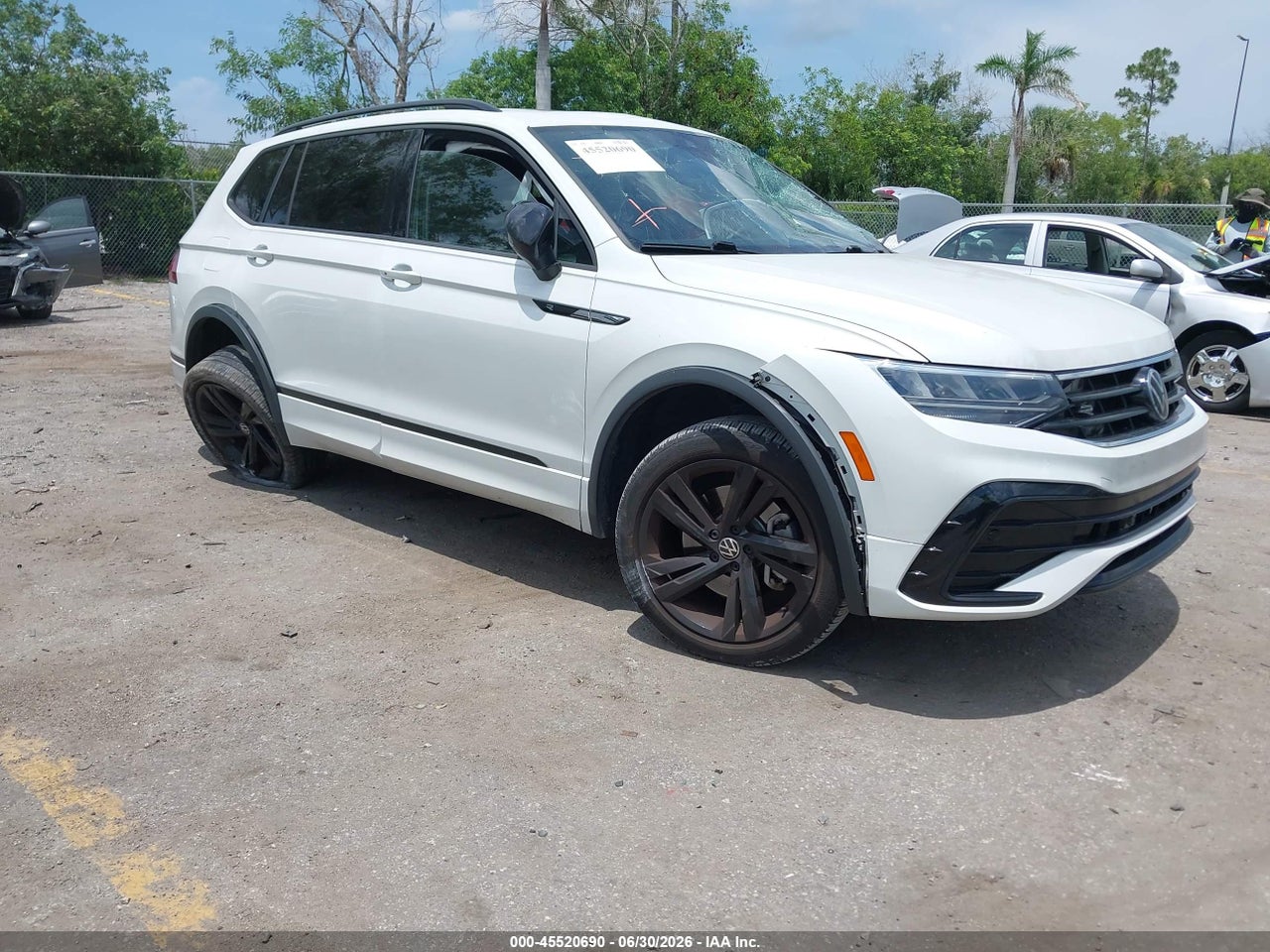 3VVCB7AX3RM****** · 2024 VOLKSWAGEN TIGUAN 2.0T SE R-LINE BLACK