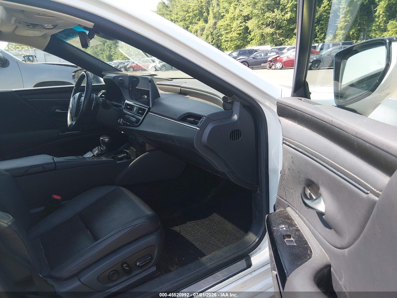 2022 LEXUS ES 350   · 5/11