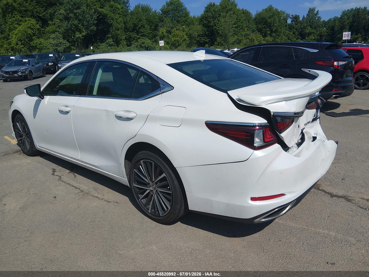 2022 LEXUS ES 350   · 3/11