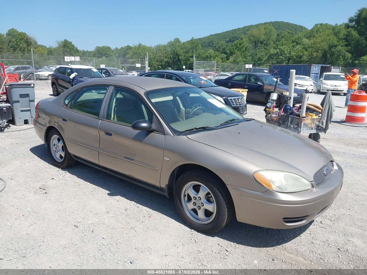 1FAFP55S74G****** · 2004 FORD TAURUS SES