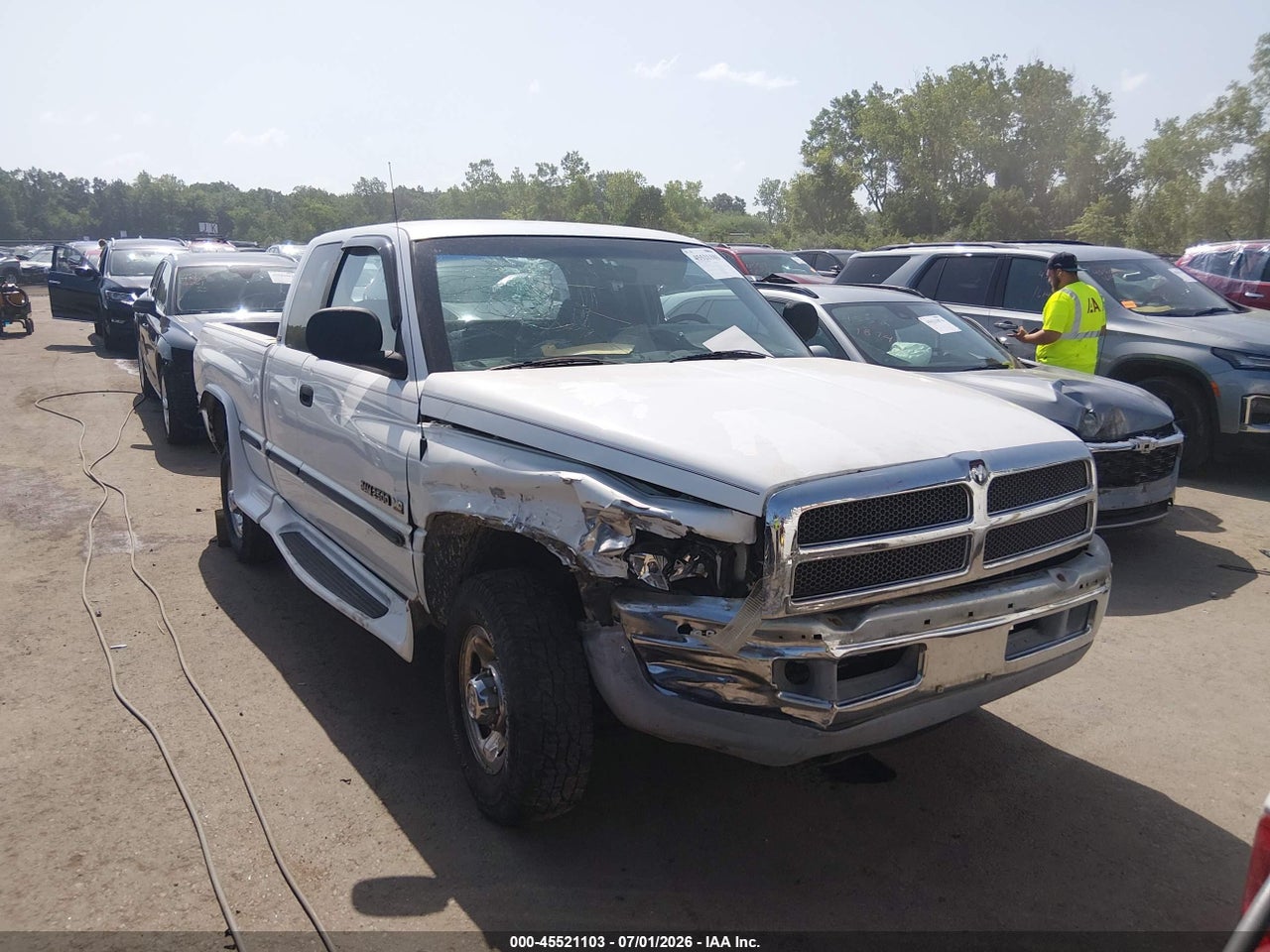 1B7KC23W9XJ****** · 1999 DODGE RAM 2500 ST