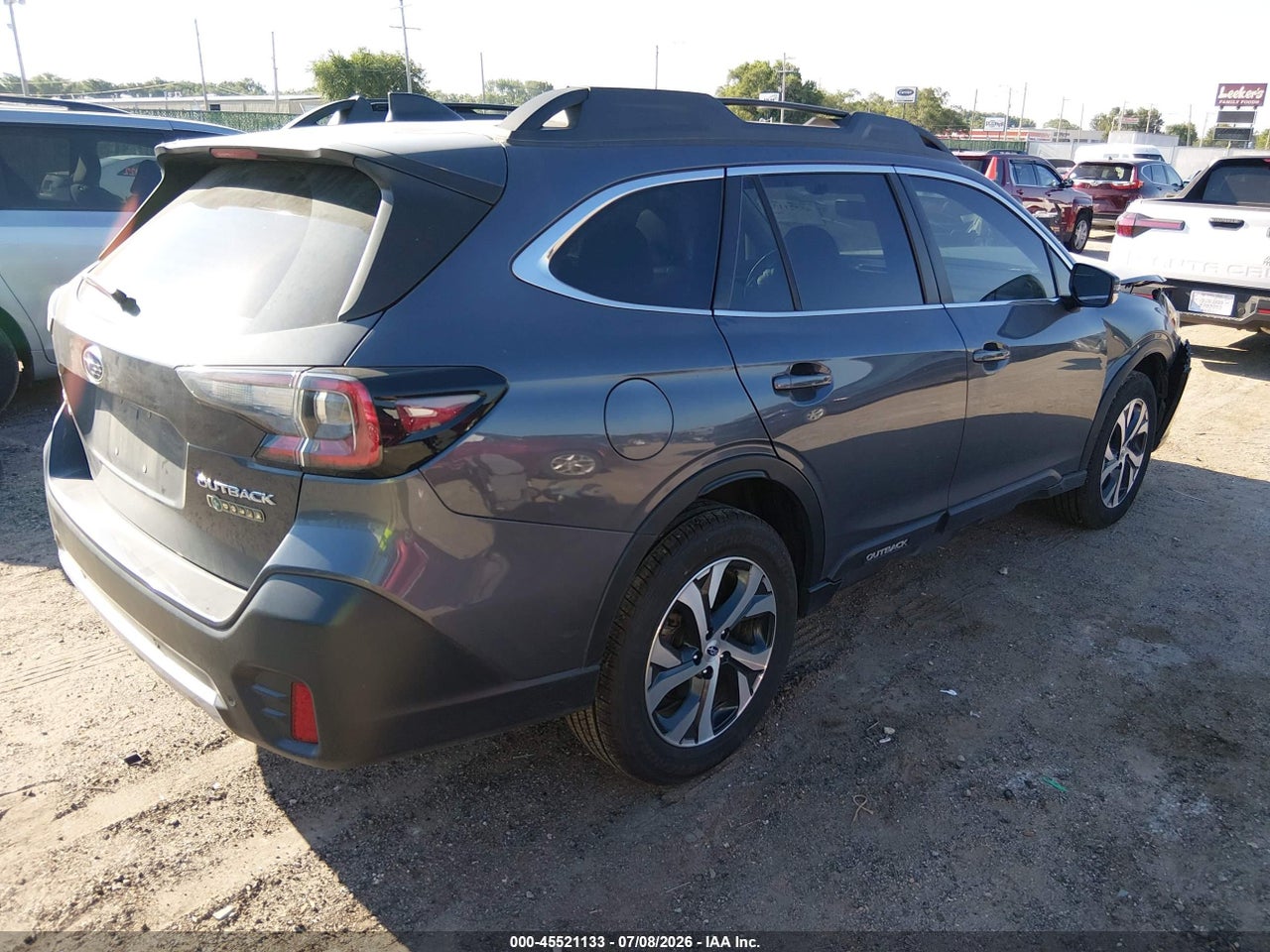 2022 SUBARU OUTBACK LIMITED · 4/11