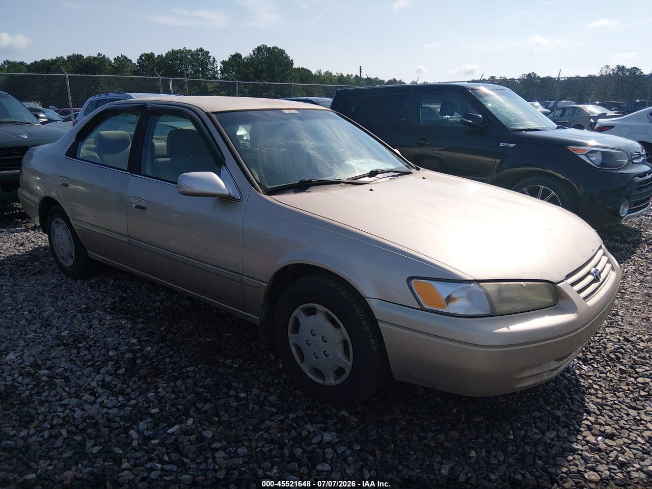 JT2BG22K5W0****** · 1998 TOYOTA CAMRY LE