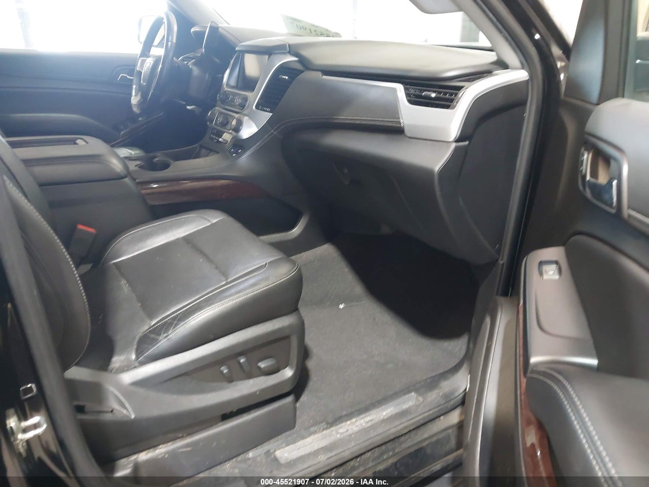2020 GMC YUKON XL 4WD SLT · 5/11