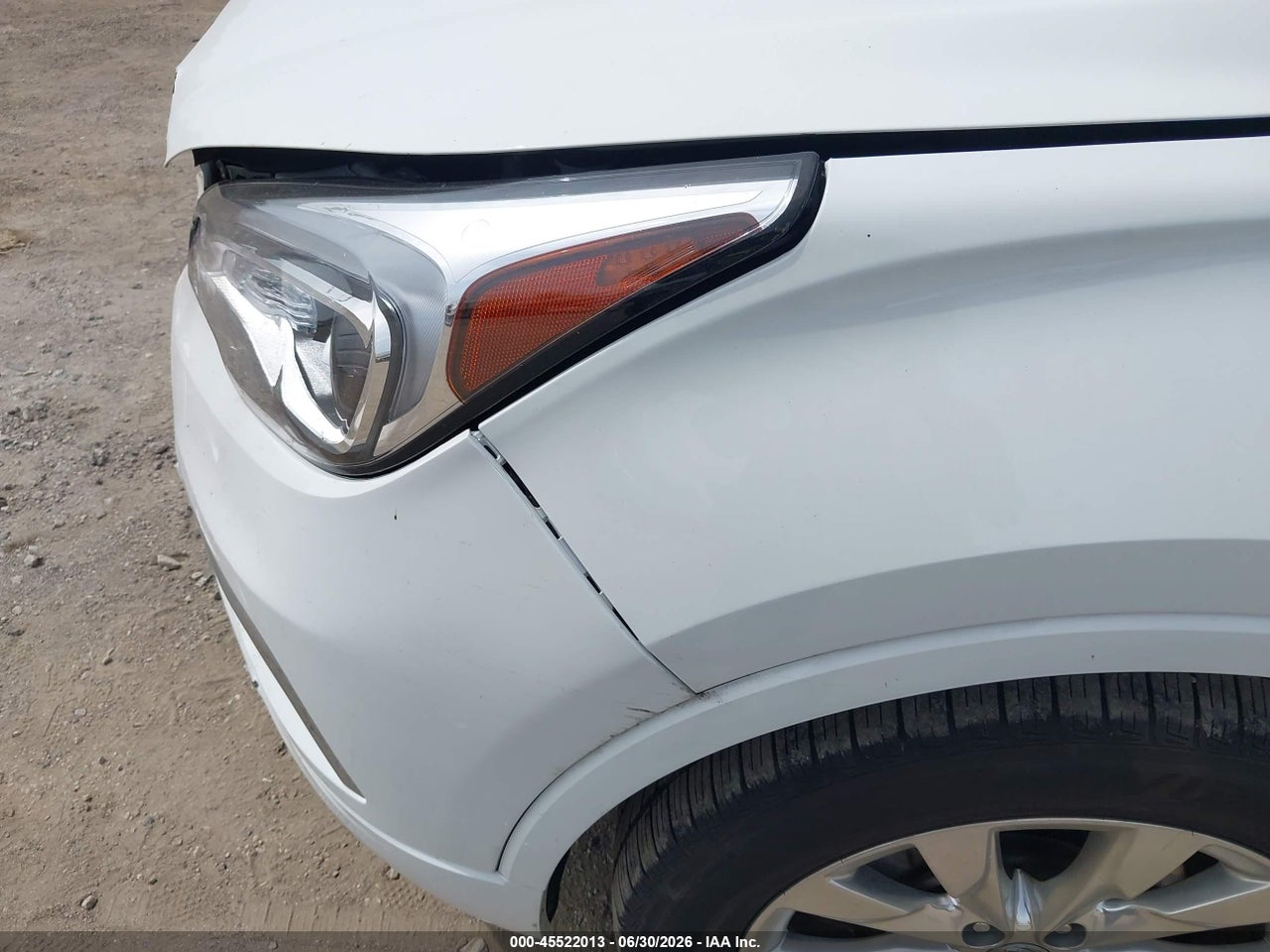 2017 BUICK ENVISION ESSENCE · 6/11
