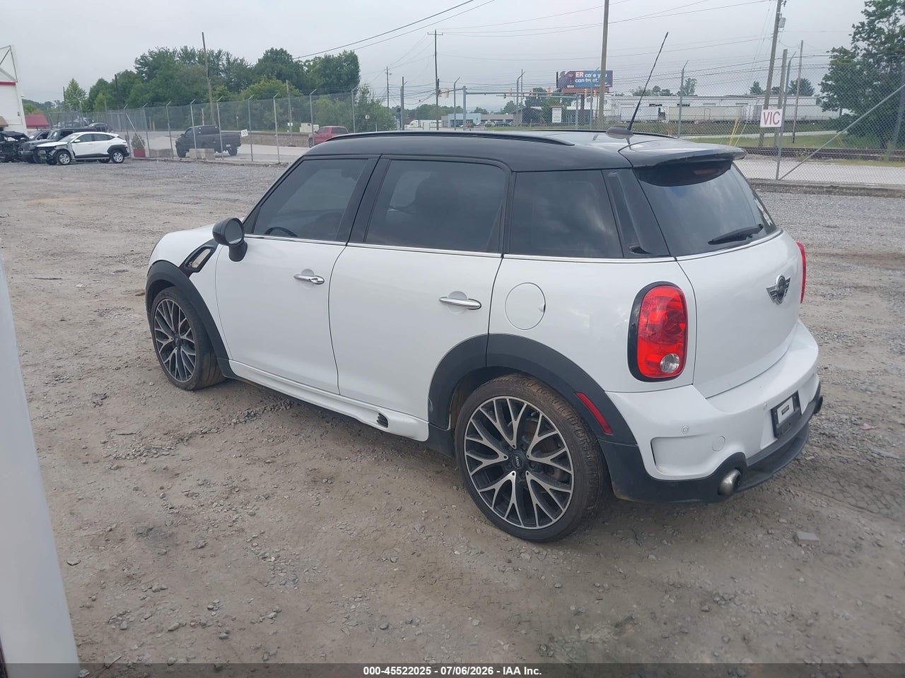 2015 MINI COUNTRYMAN COOPER S · 3/11