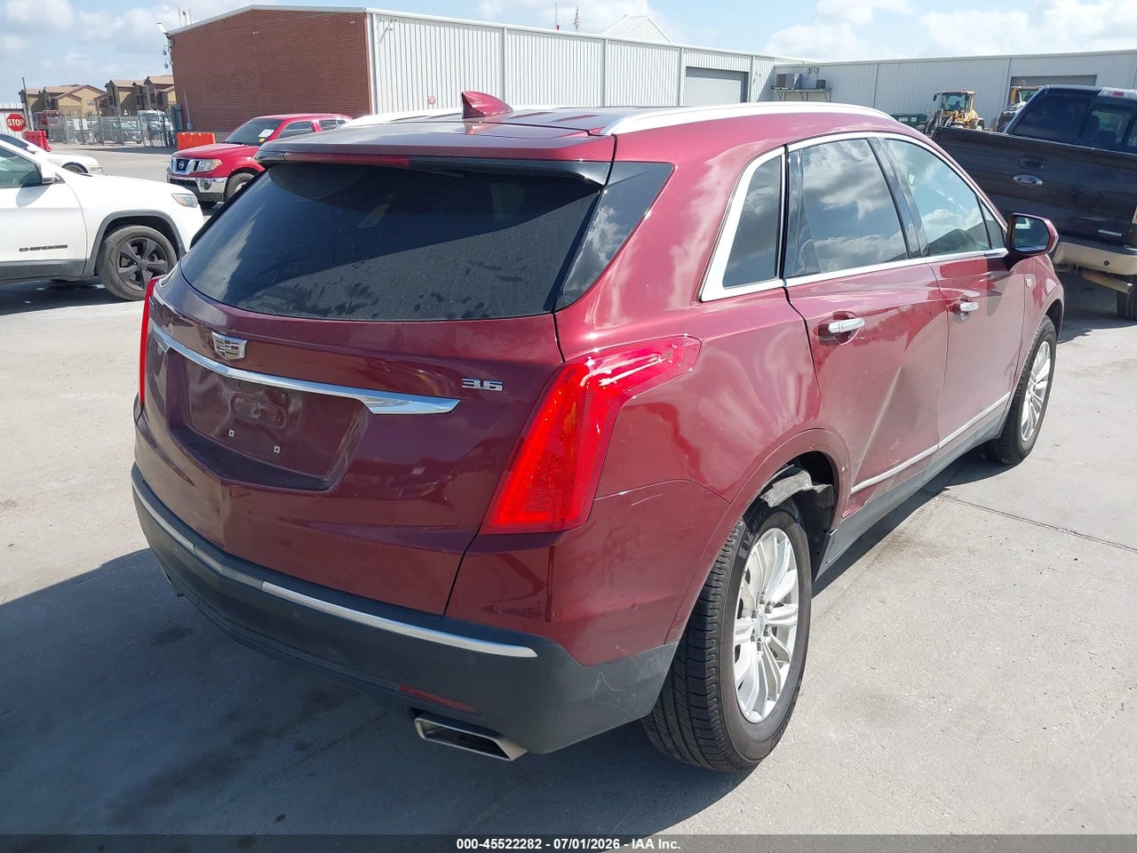 2018 CADILLAC XT5 STANDARD · 4/11