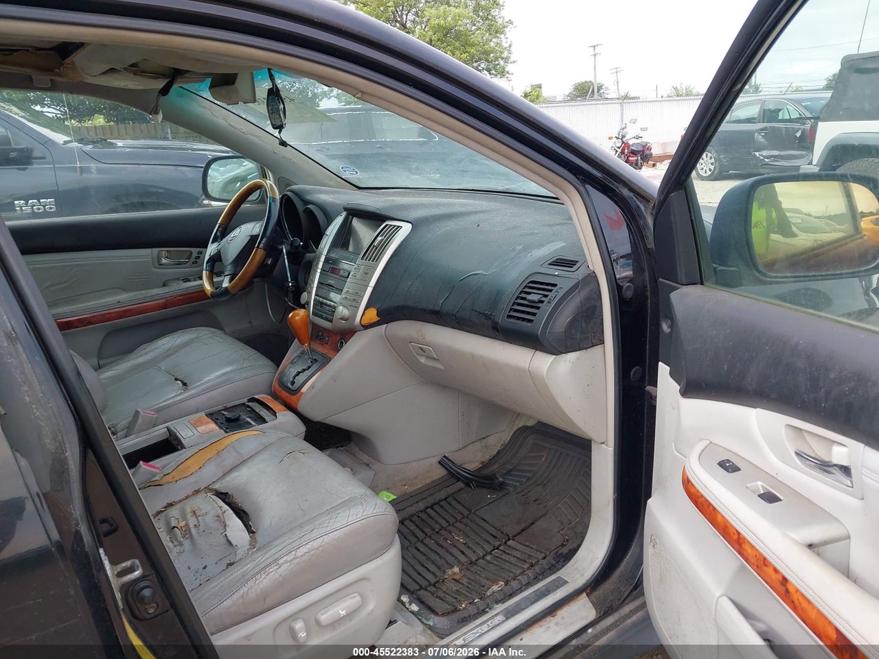 2004 LEXUS RX 330   · 5/11