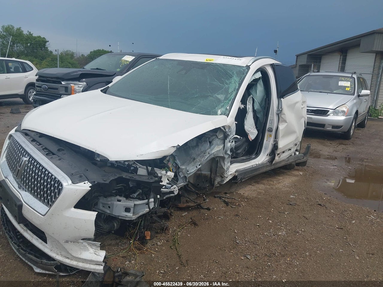 2019 LINCOLN MKC SELECT · 6/11