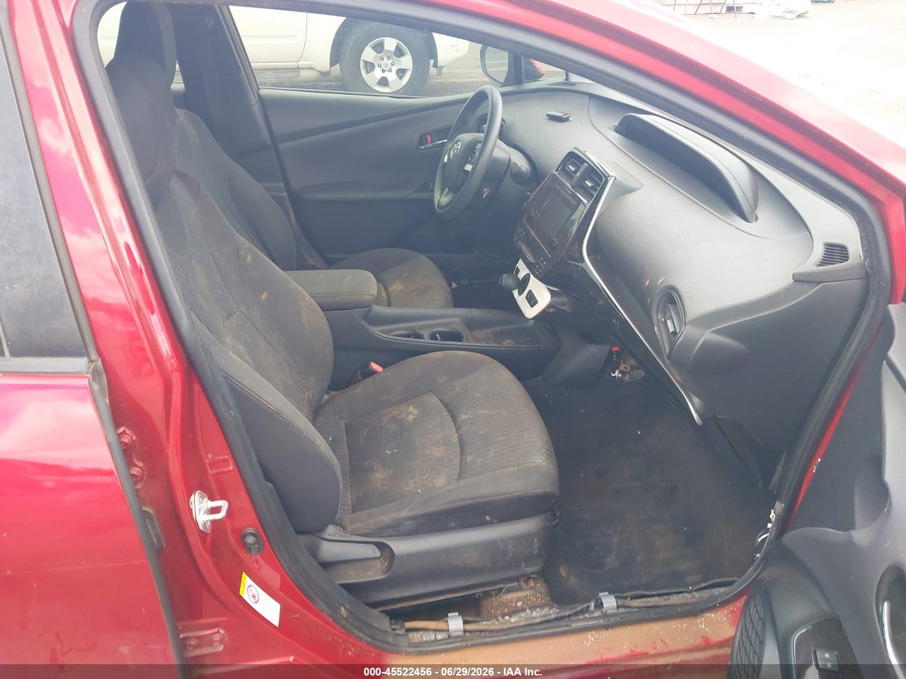 2016 TOYOTA PRIUS FOUR · 5/11