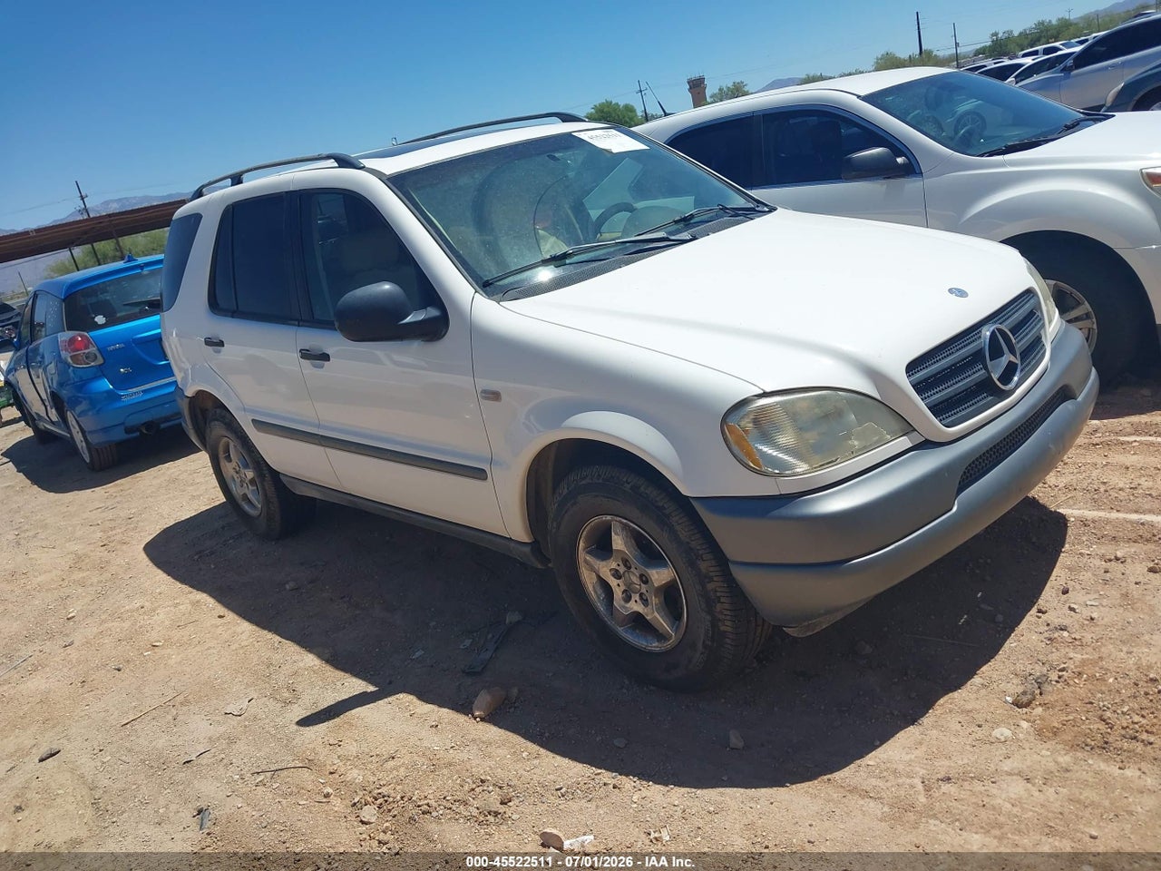 4JGAB54E1XA****** · 1999 MERCEDES-BENZ ML 320
