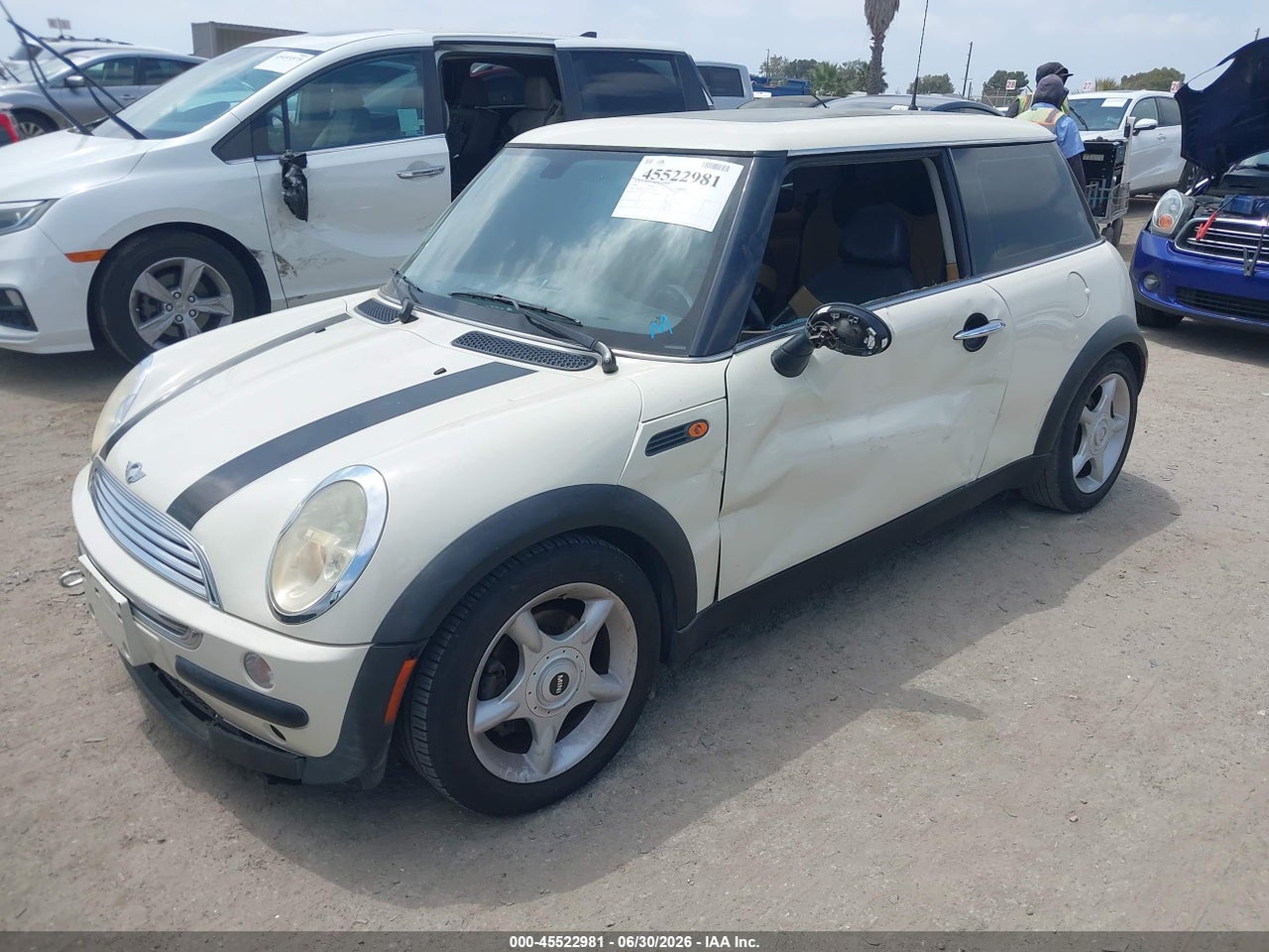 2004 MINI COOPER   · 2/11