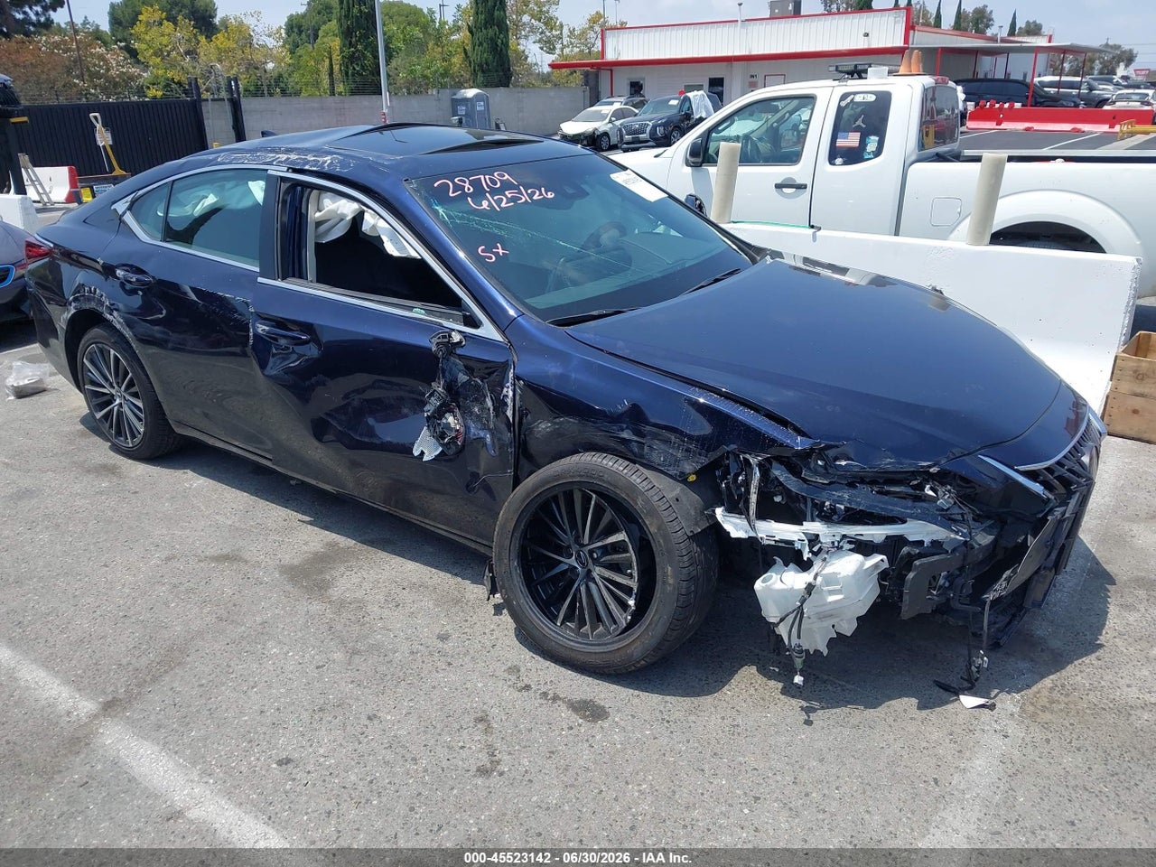 58AD11D12NU****** · 2022 LEXUS ES 250