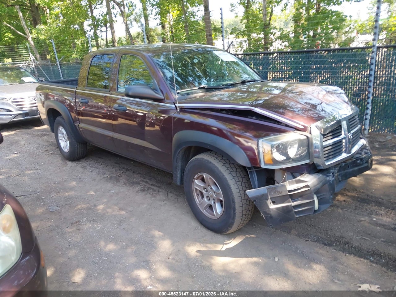 1D7HW48K05S****** · 2005 DODGE DAKOTA SLT
