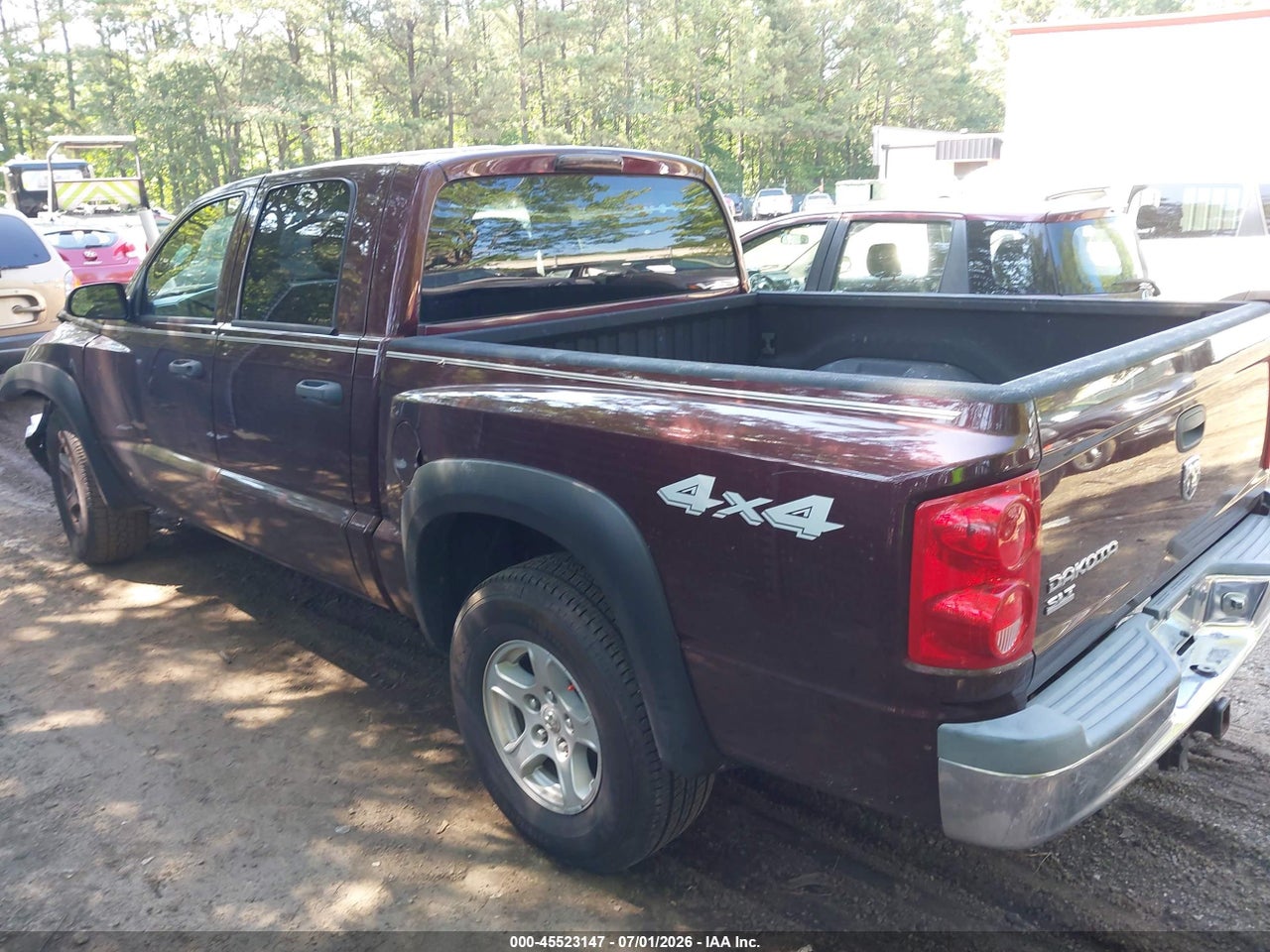 2005 DODGE DAKOTA SLT · 3/11