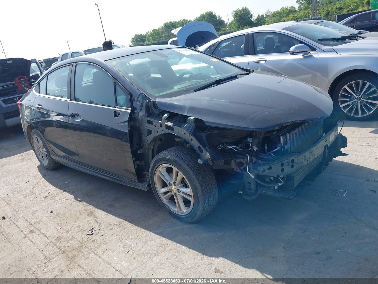 1G1BE5SM3J7****** · 2018 CHEVROLET CRUZE LT AUTO