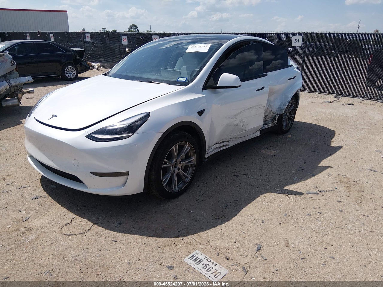 2024 TESLA MODEL Y LONG RANGE DUAL MOTOR ALL-WHEEL DRIVE · 2/9