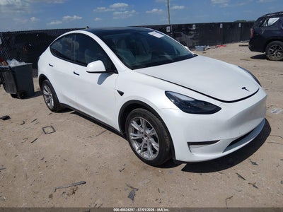 7SAYGDEE4RA****** · 2024 TESLA MODEL Y LONG RANGE DUAL MOTOR ALL-WHEEL DRIVE