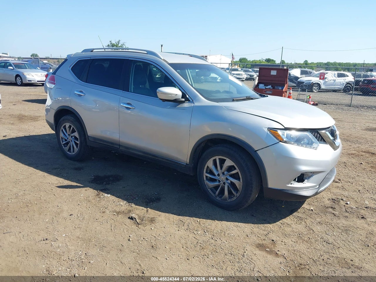 5N1AT2MV1FC****** · 2015 NISSAN ROGUE SL