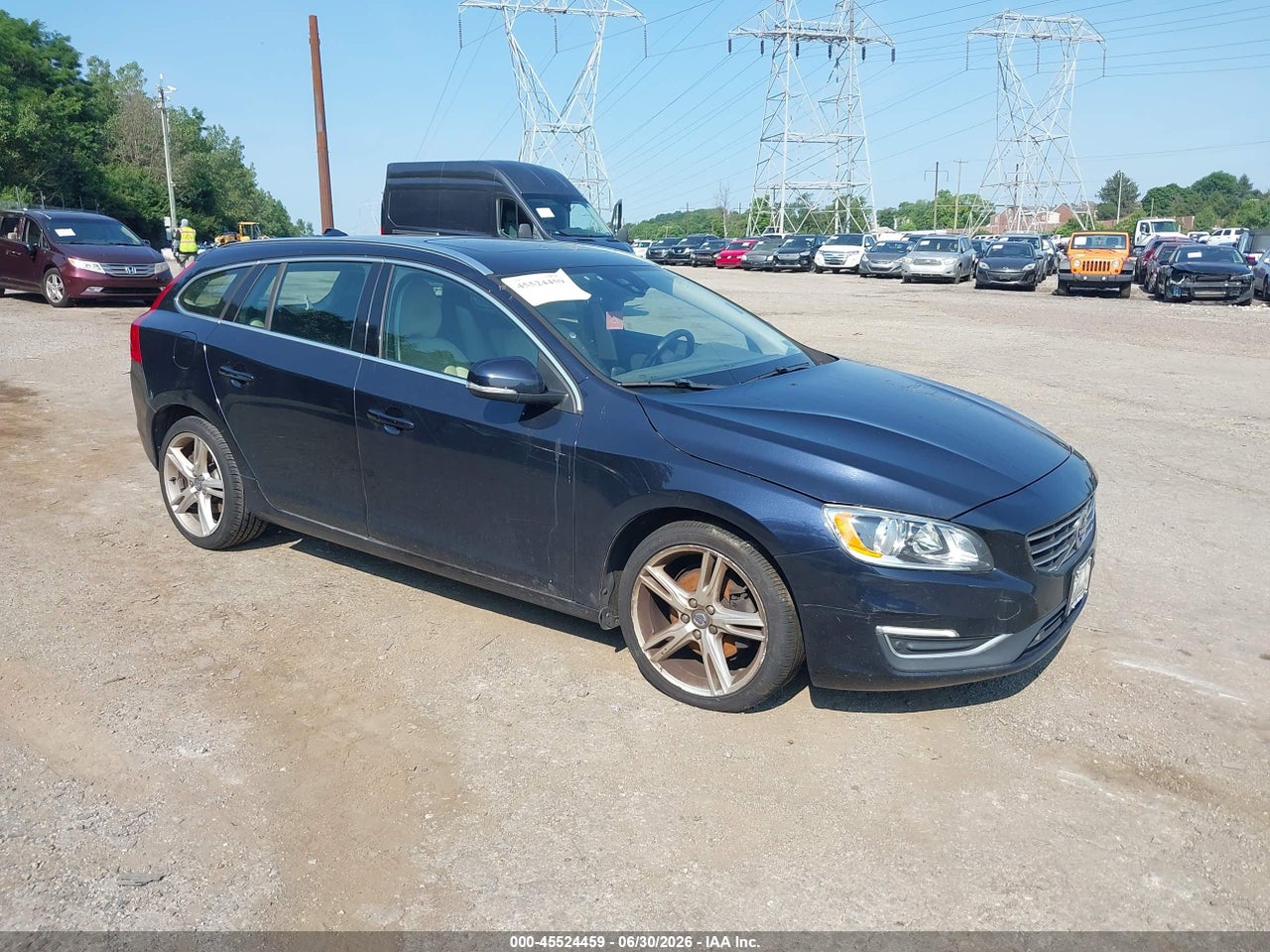 YV140MEK1H1****** · 2017 VOLVO V60 T5 PREMIER