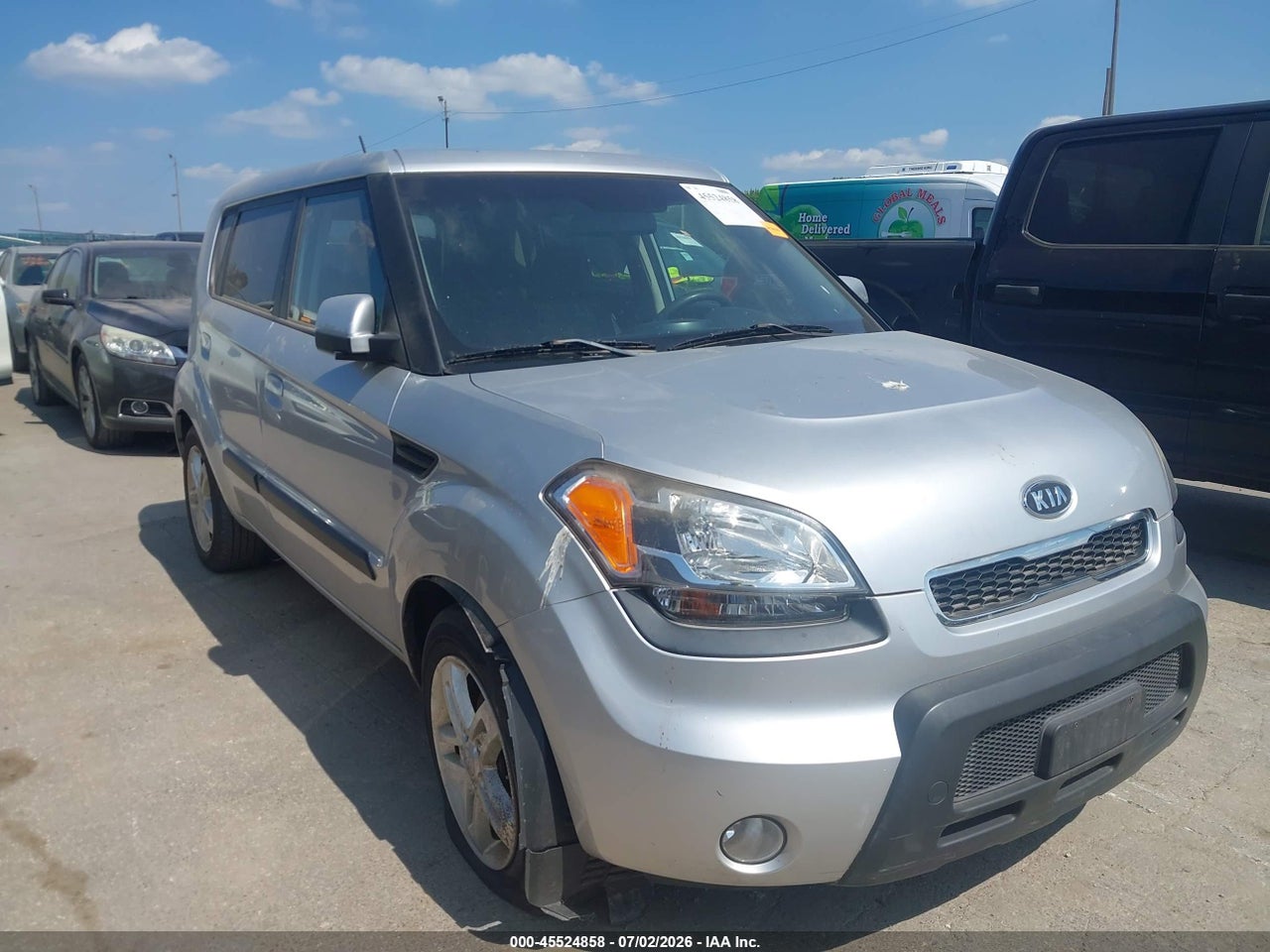 KNDJT2A26A7****** · 2010 KIA SOUL +