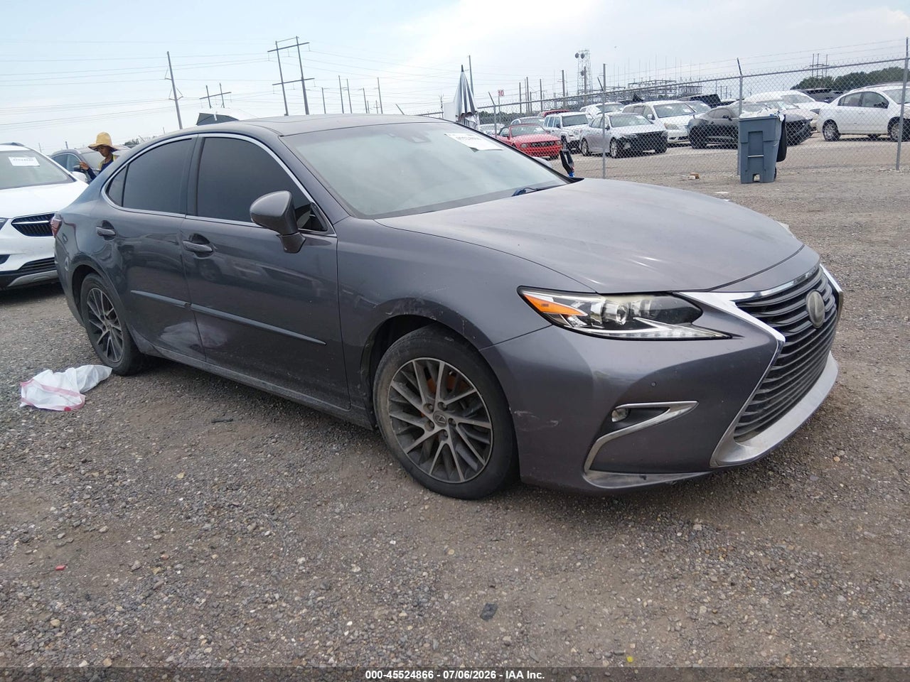 JTHBK1GG9G2****** · 2016 LEXUS ES 350