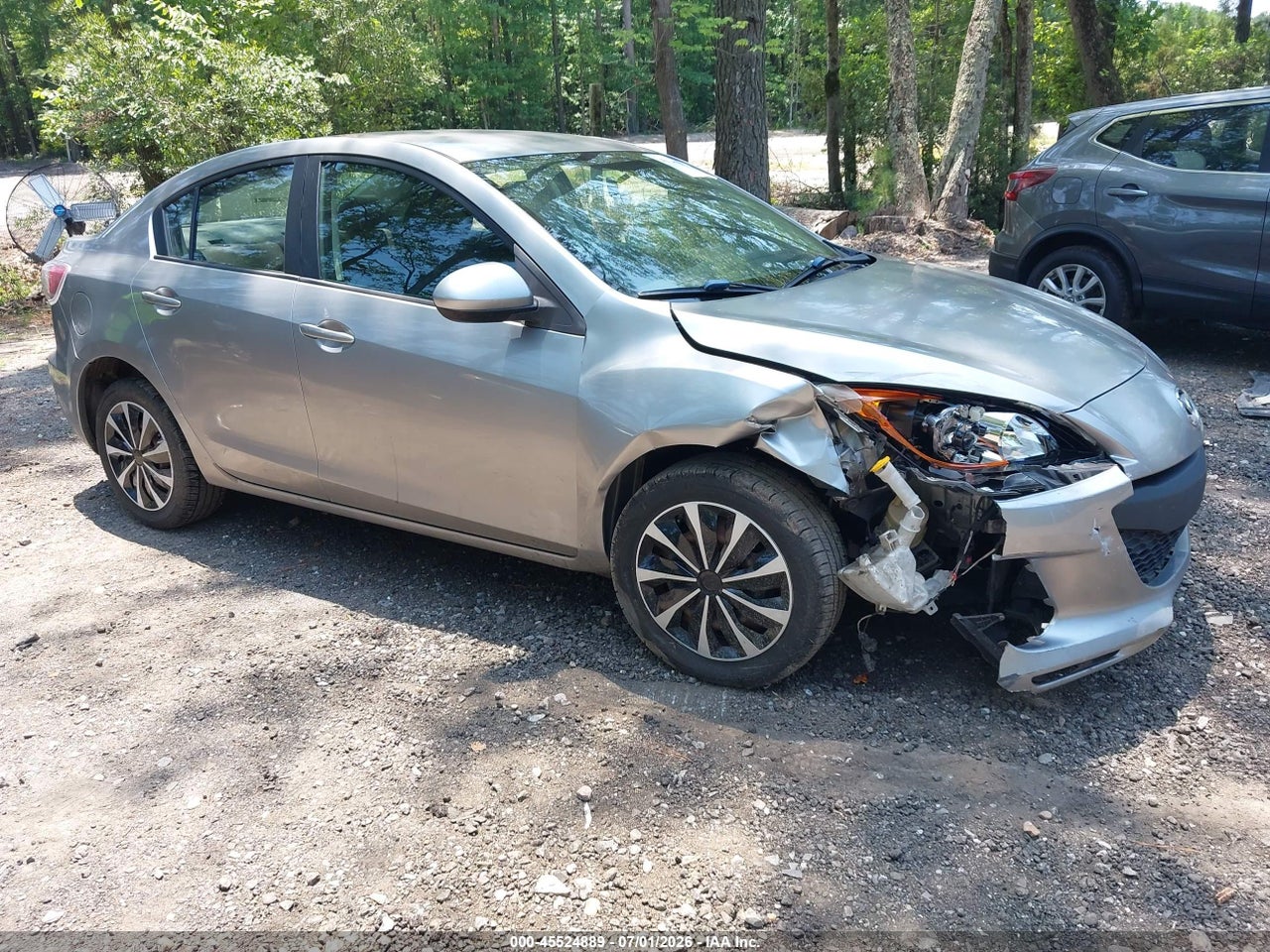 JM1BL1U72D1****** · 2013 MAZDA MAZDA3 I SPORT