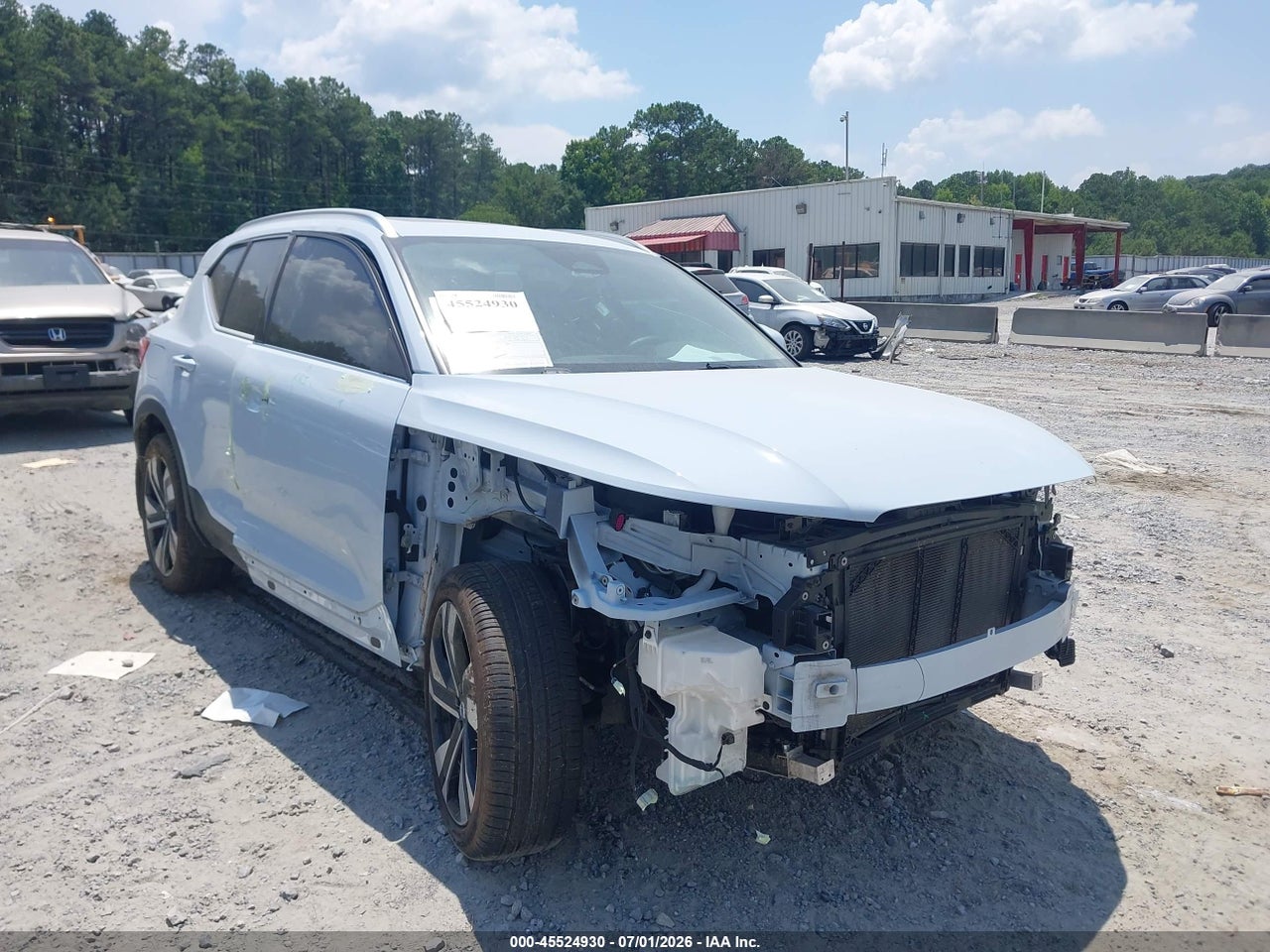 YV4L12UE1R2****** · 2024 VOLVO XC40 B5 PLUS BRIGHT THEME