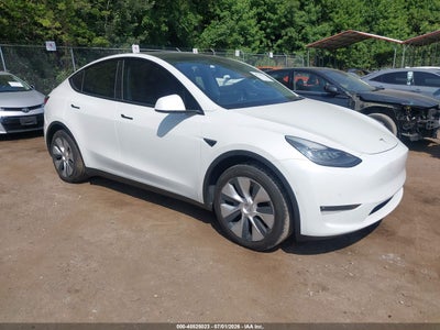 5YJYGAEE3MF****** · 2021 TESLA MODEL Y LONG RANGE DUAL MOTOR ALL-WHEEL DRIVE