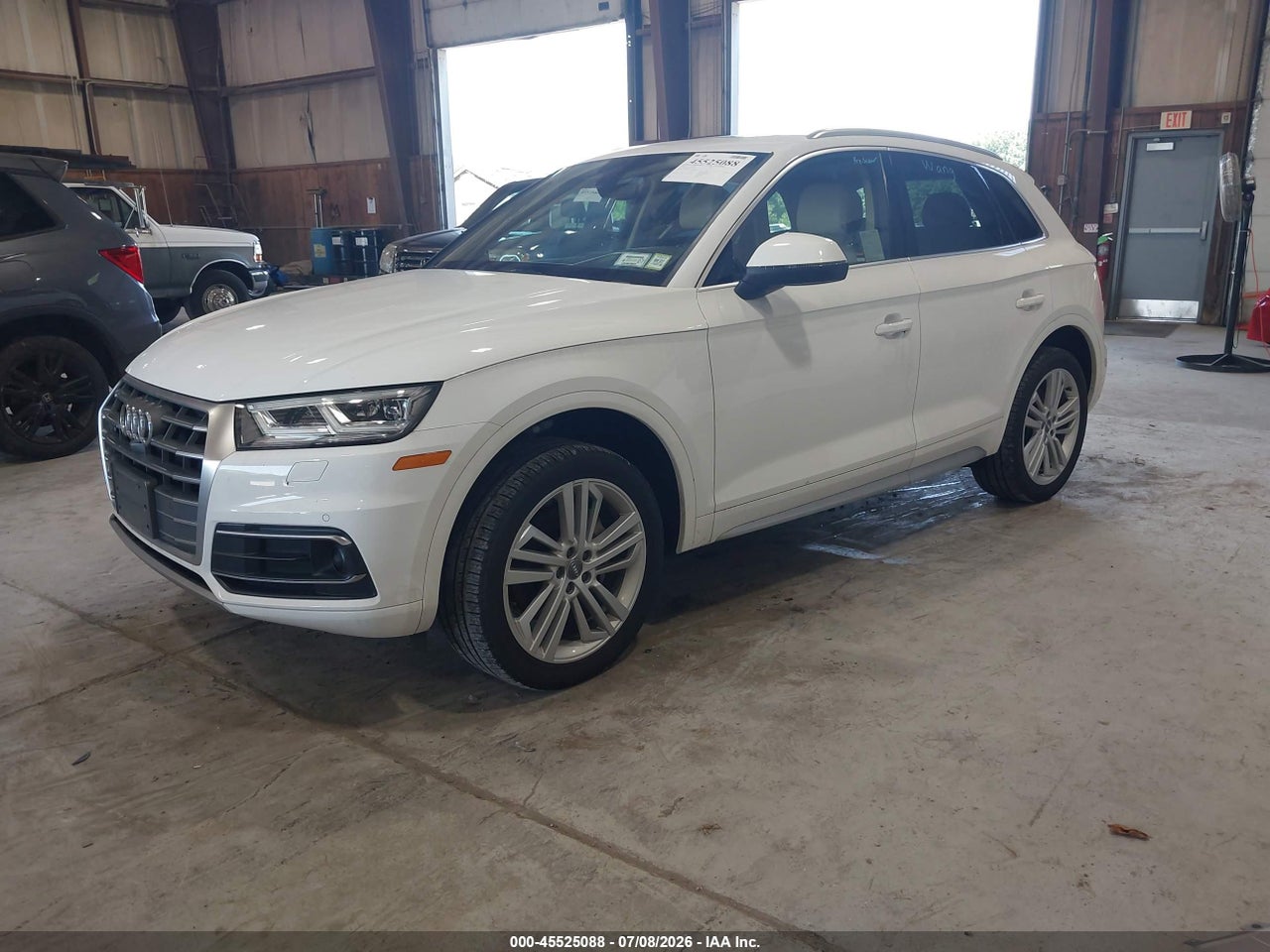 2018 AUDI Q5 2.0T PREMIUM/2.0T TECH PREMIUM · 2/11
