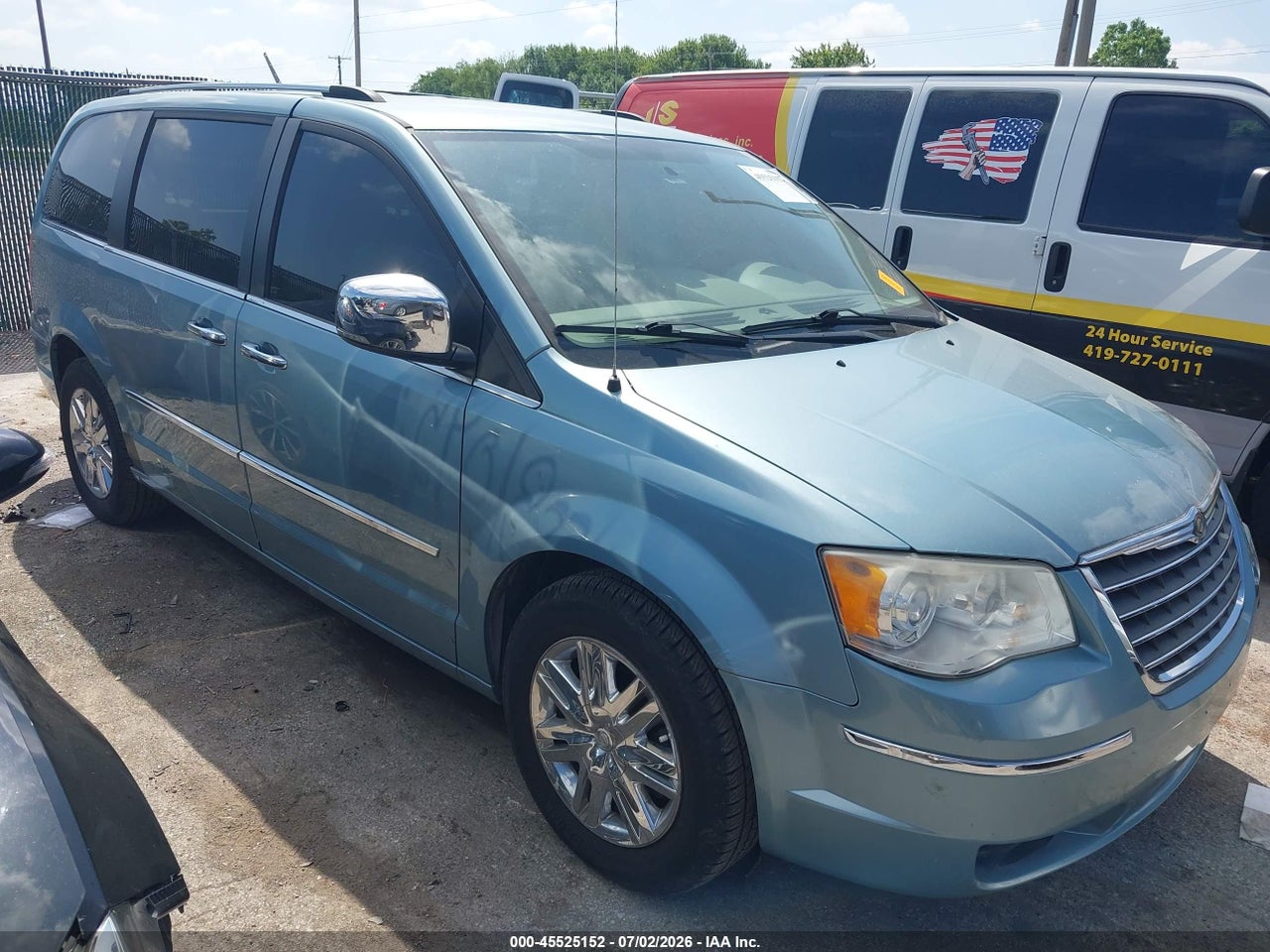 2A4RR6DX6AR****** · 2010 CHRYSLER TOWN &amp; COUNTRY LIMITED